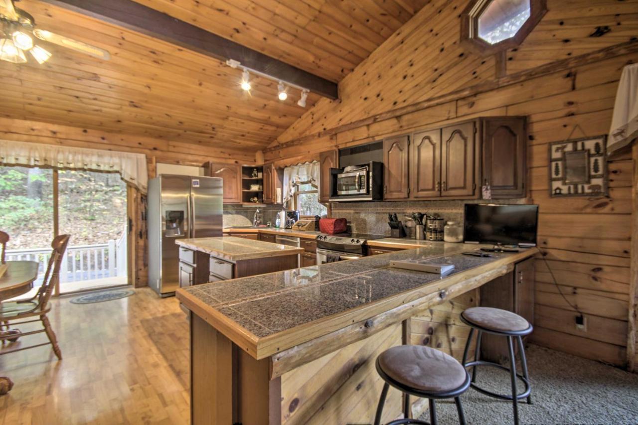Pet-Friendly Raystown Lakefront Cabin With Bbq Grill Hesston Exterior photo