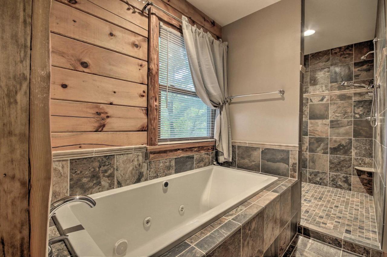 Pet-Friendly Raystown Lakefront Cabin With Bbq Grill Hesston Exterior photo