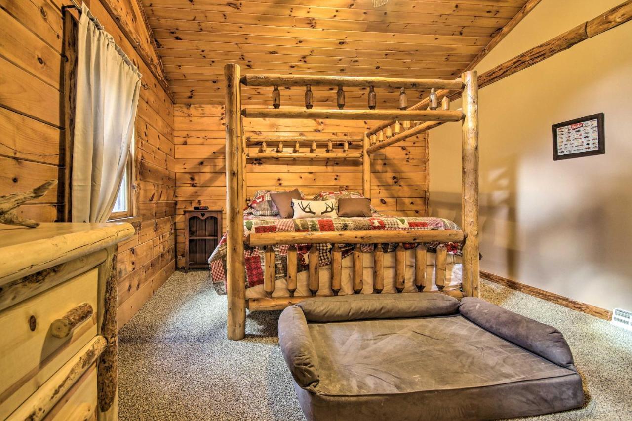 Pet-Friendly Raystown Lakefront Cabin With Bbq Grill Hesston Exterior photo