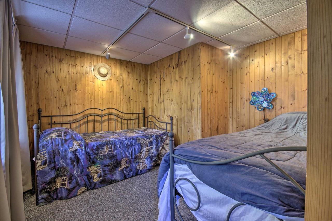 Pet-Friendly Raystown Lakefront Cabin With Bbq Grill Hesston Exterior photo